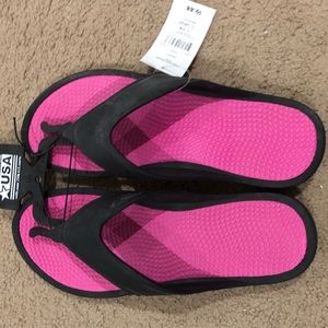 Brand new casual flip flops